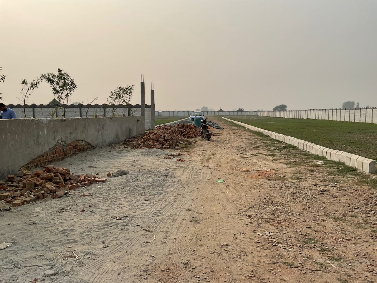 Kashi Dham : 120 sqyds plots for sale on Yamuna Expressway