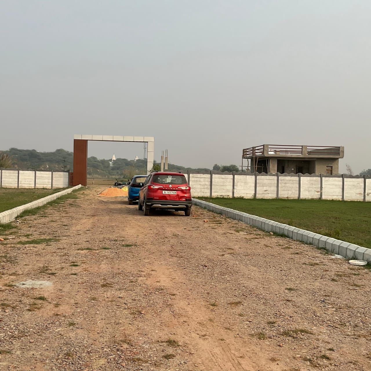 Kashi Dham : 120 sqyds plots for sale on Yamuna Expressway