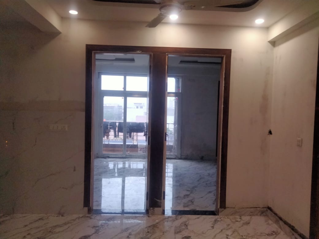 Jay Maya Ashiyana : 2BHK Semi Furnished Flat For Rent in Sector 1, Noida Extension, Bisrakh Jalalpur