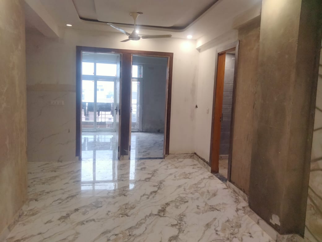 Jay Maya Ashiyana : 2BHK Semi Furnished Flat For Rent in Sector 1, Noida Extension, Bisrakh Jalalpur 