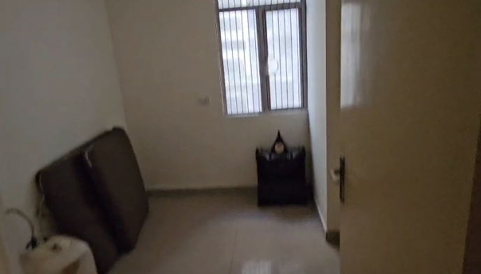 1st Avenue : 2BHK Semi Furnished Flat For Rent in Gaur City  1, Noida Extension
