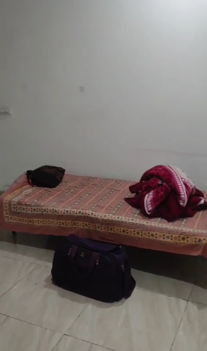 14th Avenue : 2BHK Semi Furnished Flat For Sell in Gaur City 2, Noida Extension