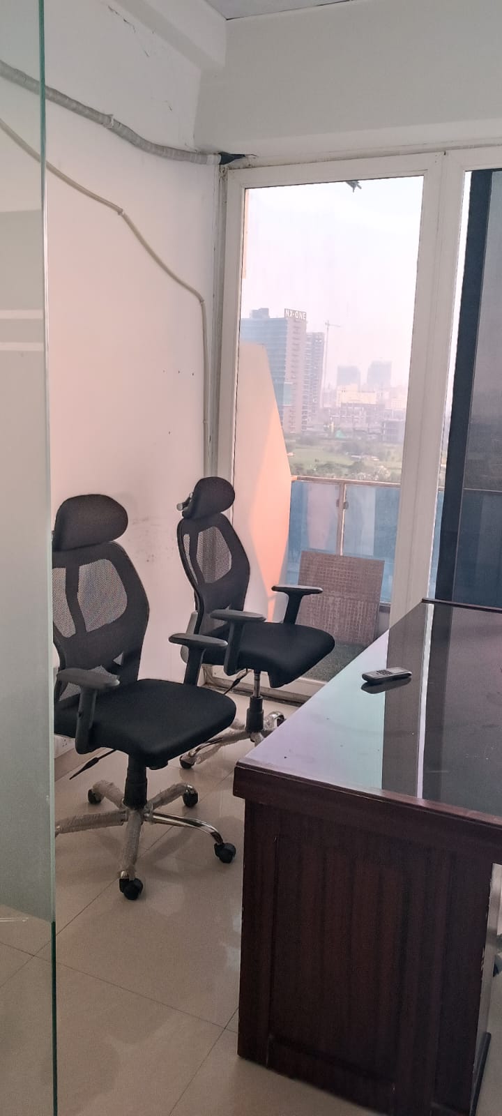 Gaur City Center : Fully Furnished Office For Rent in Sector 4, Noida Extension