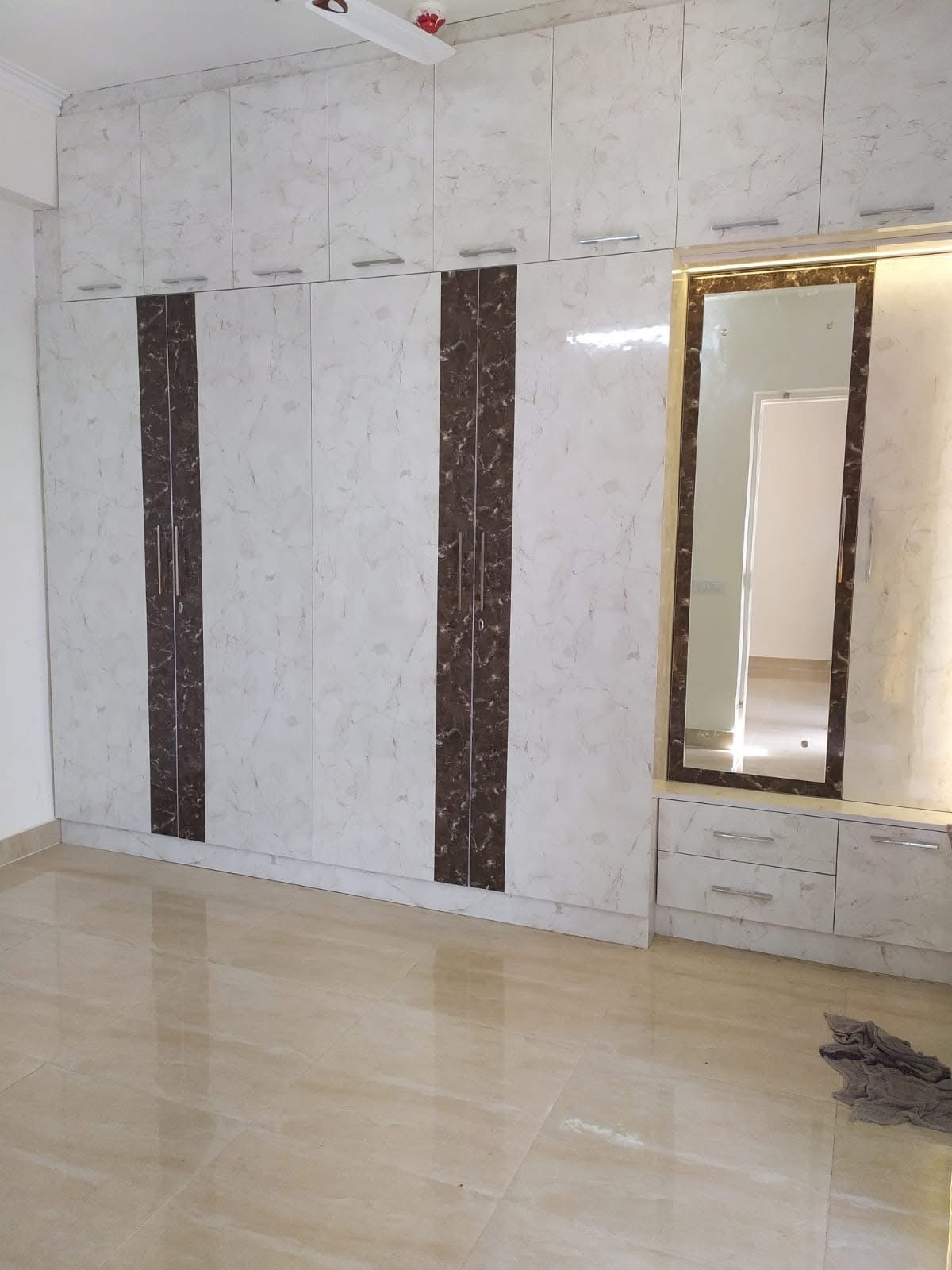 14th Avenue: 1 BHK Flat for rent in Gaur City 2, Noida Extension