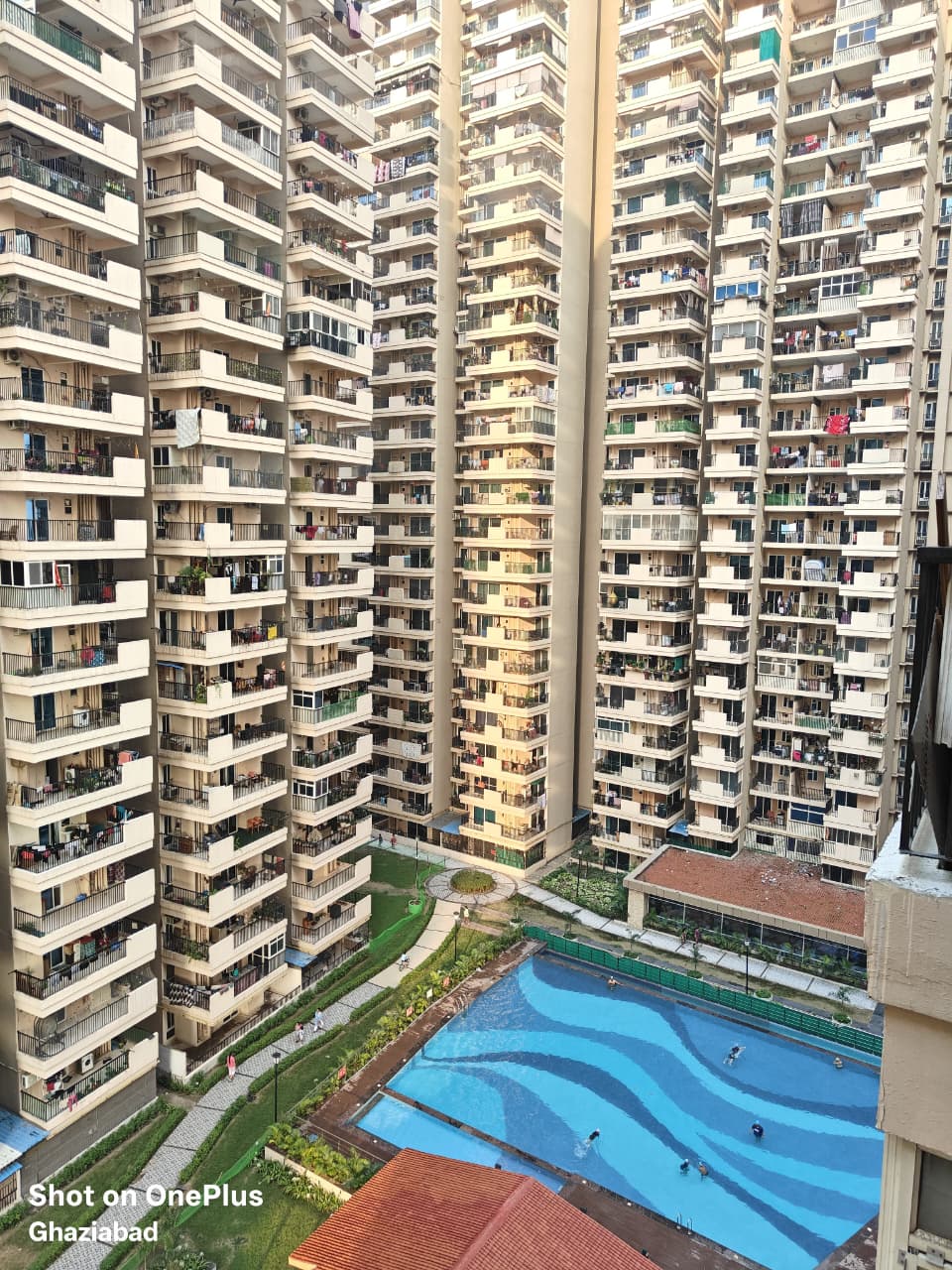 14th Avenue: 1 RK Semi Furnished Flat for rent in 14th Avenue, Noida Extension