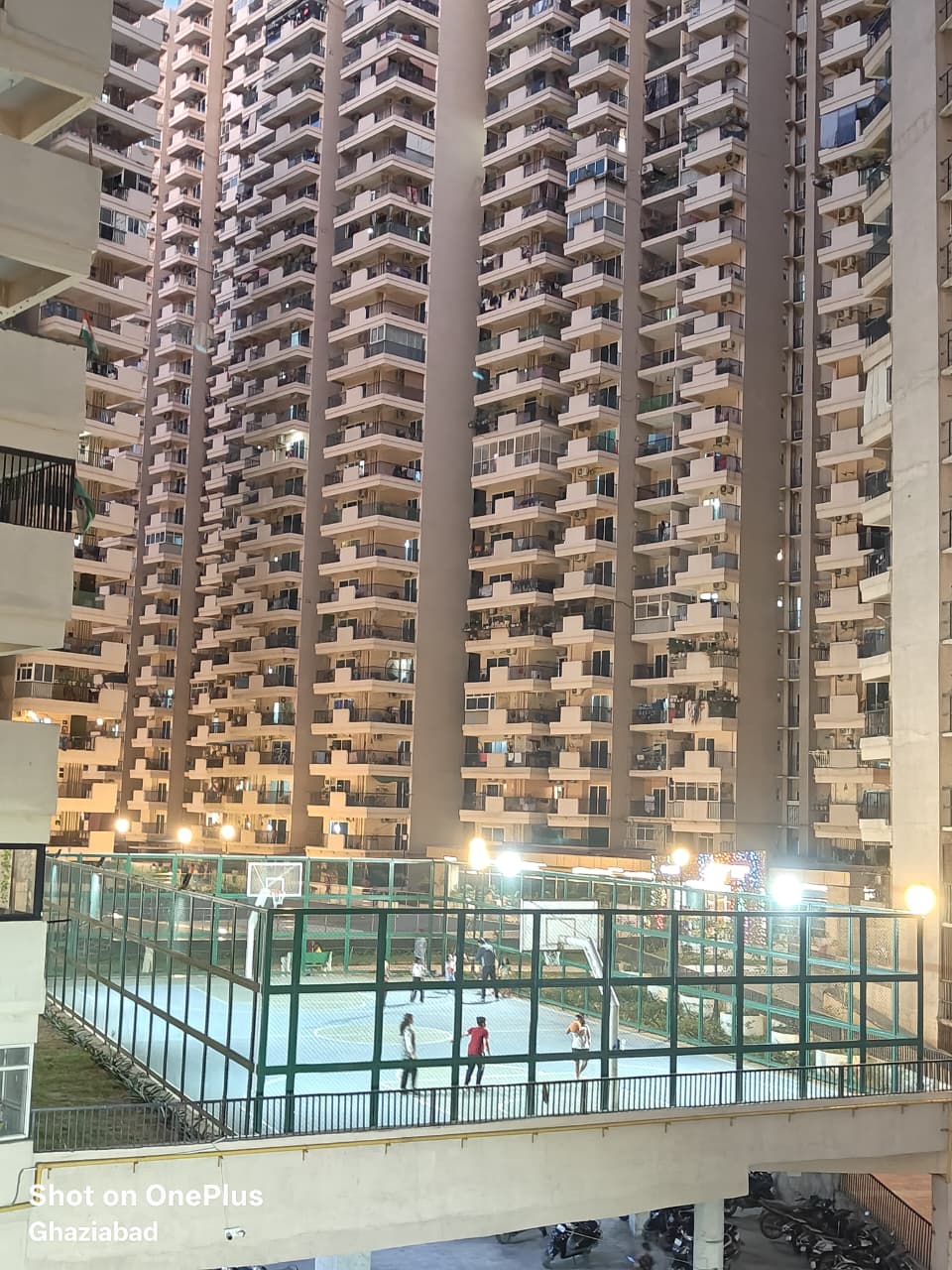 14th Avenue: 1 RK Semi Furnished Flat for rent in 14th Avenue, Noida Extension