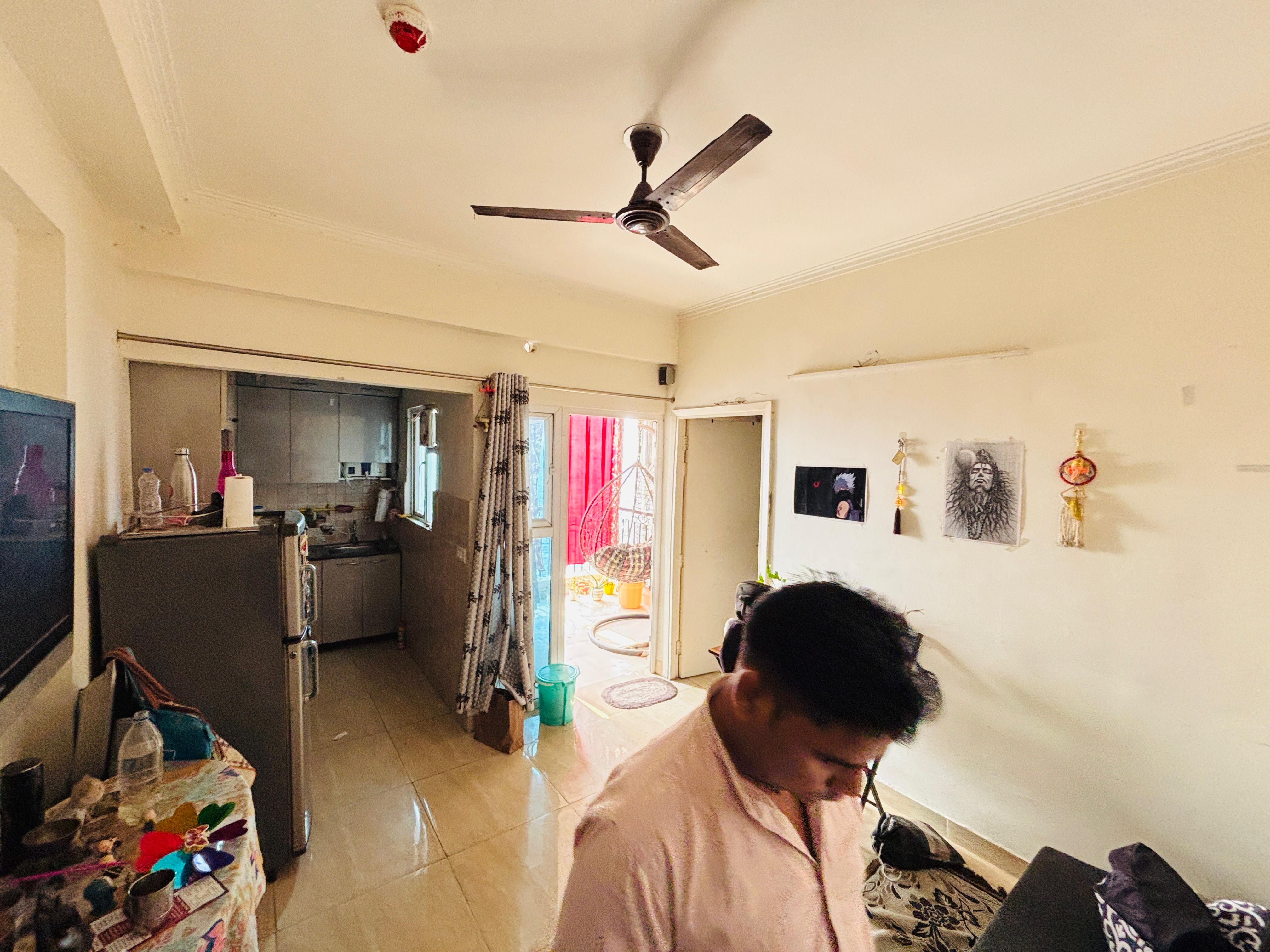 14th Avenue : 1BHK Fully Furnished Flat For Rent in Gaur City 2, Noida Extension