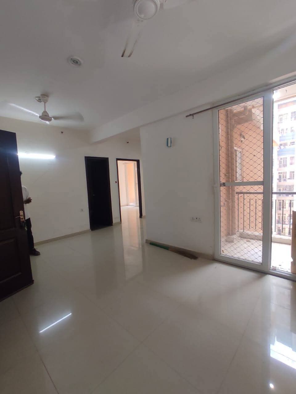 14th Avenue : 2 BHK Semi Furnished Flat for rent in 14th Avenue, Gaur City 2, Noida Extension