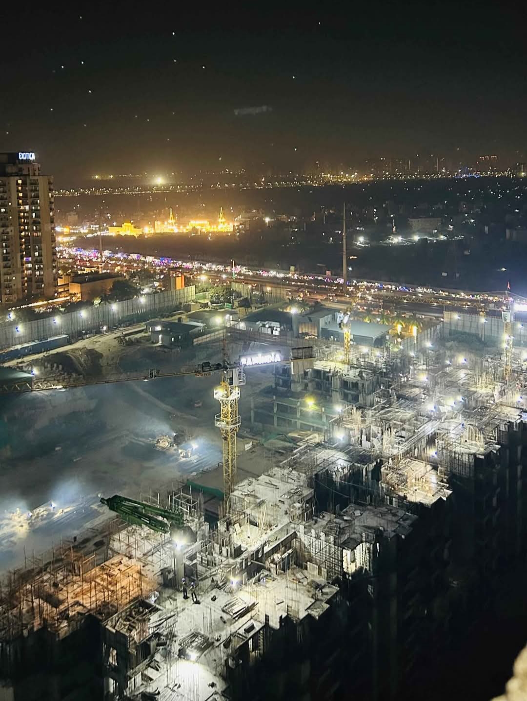 14th Avenue : 2 BHK Semi Furnished Flat for rent in 14th Avenue, Gaur City 2, Noida Extension 