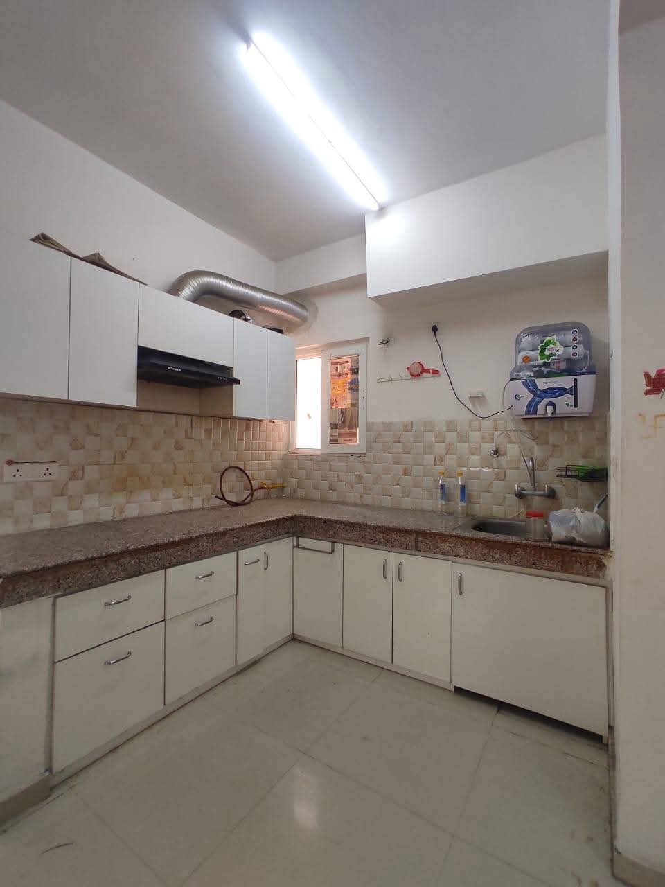 14th Avenue : 2 BHK Semi Furnished Flat for rent in 14th Avenue, Gaur City 2, Noida Extension