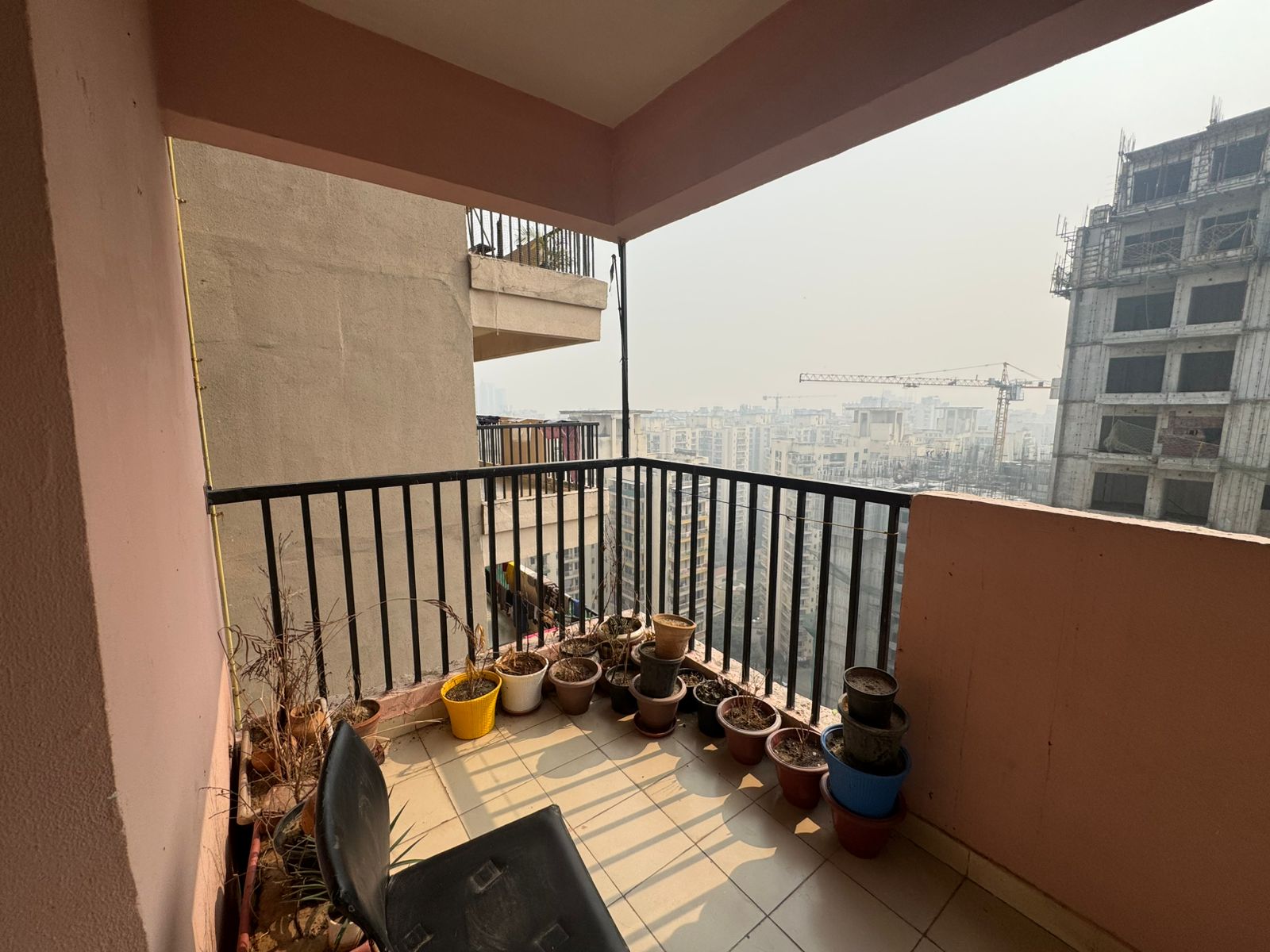 14th Avenue : 2BHK Fully Furnished Flat For Sell in Gaur City 2, Noida Extension