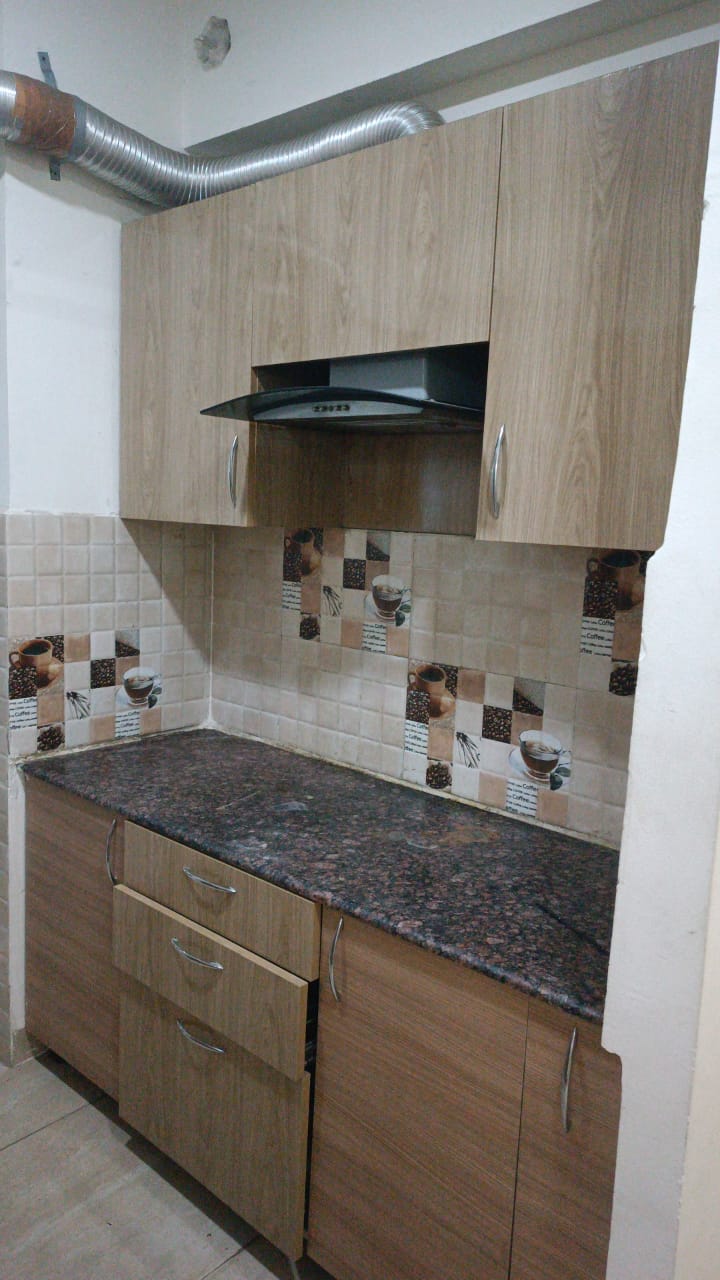 14th Avenue : 3 BHK Semi Furnished flat for rent in Gaur city 2, Noida Extension