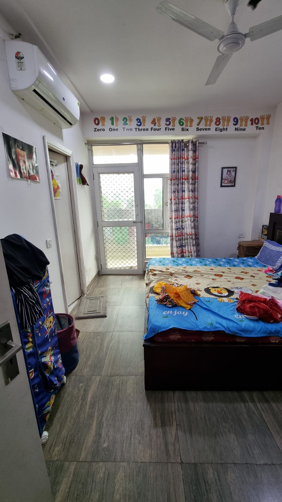 16th Avenue : 2BHK Semi Furnished Flat For Sell in Gaur City 2, Noida Extension