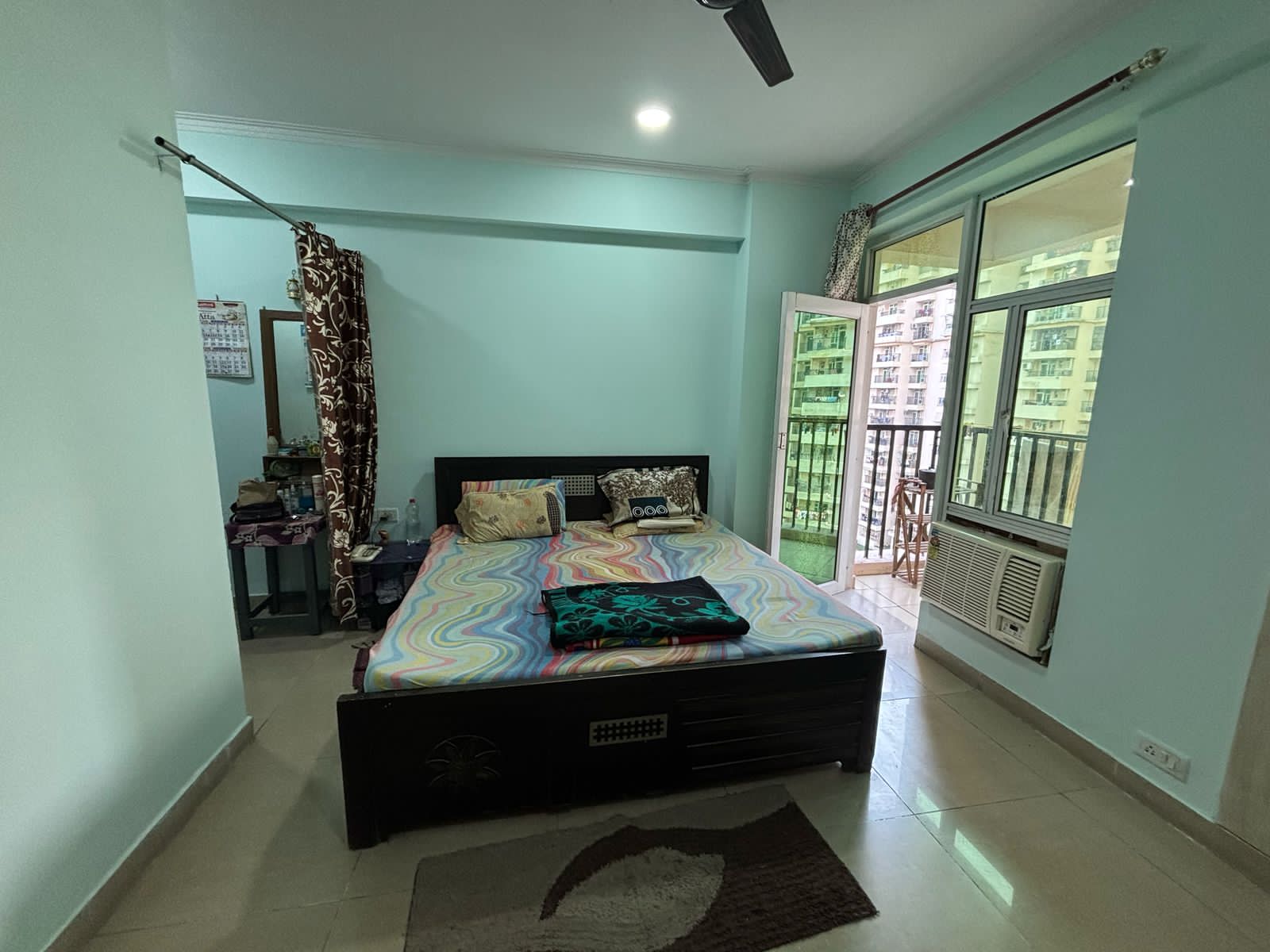 6th Avenue : 3BHK Fully Furnished Flat For Rent in Gaur City 2, Noida Extension