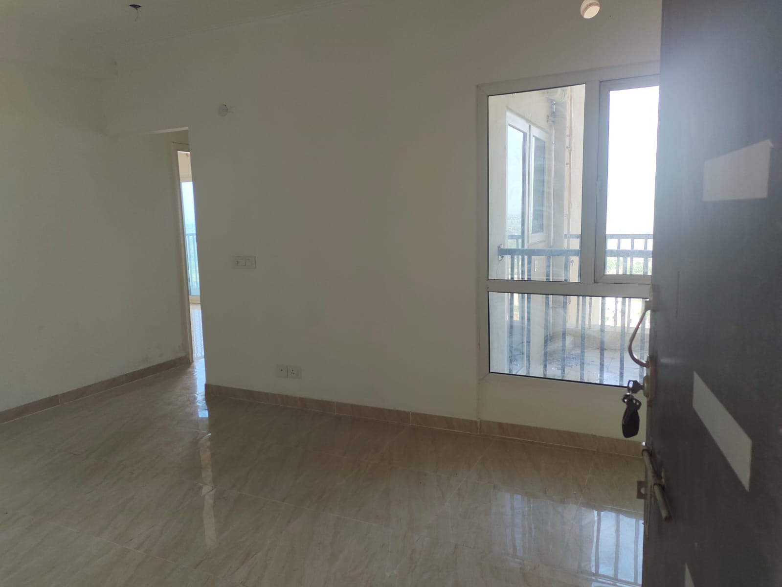 16th Parkview Gaur Yamuna City : 2 BHK Semi Furnished Flat For Rent in Sector 19, Yamuna Expressway