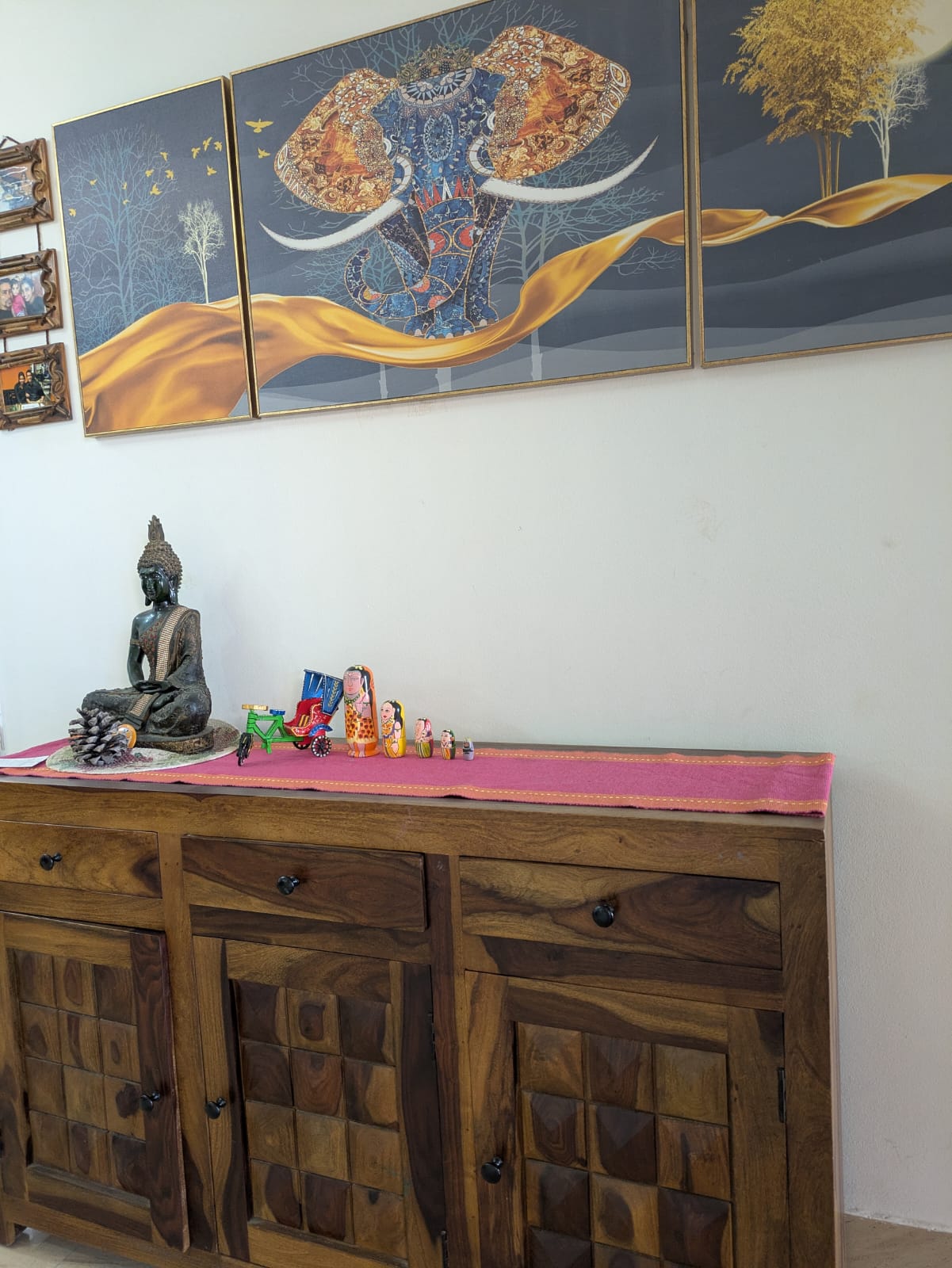 1st Avenue : 2 BHK Fully Furnished Flat For Rent in Gaur City  1, Noida Extension