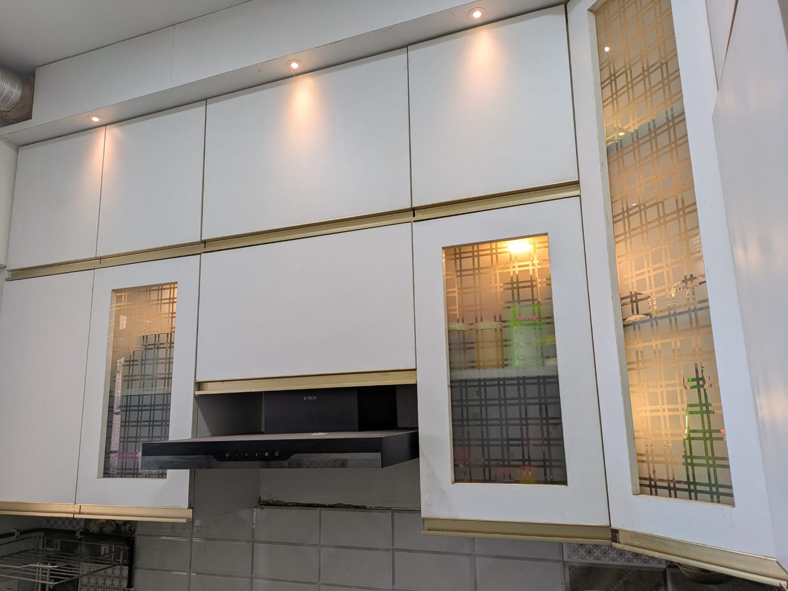 1st Avenue : 2 BHK Fully Furnished Flat For Rent in Gaur City  1, Noida Extension