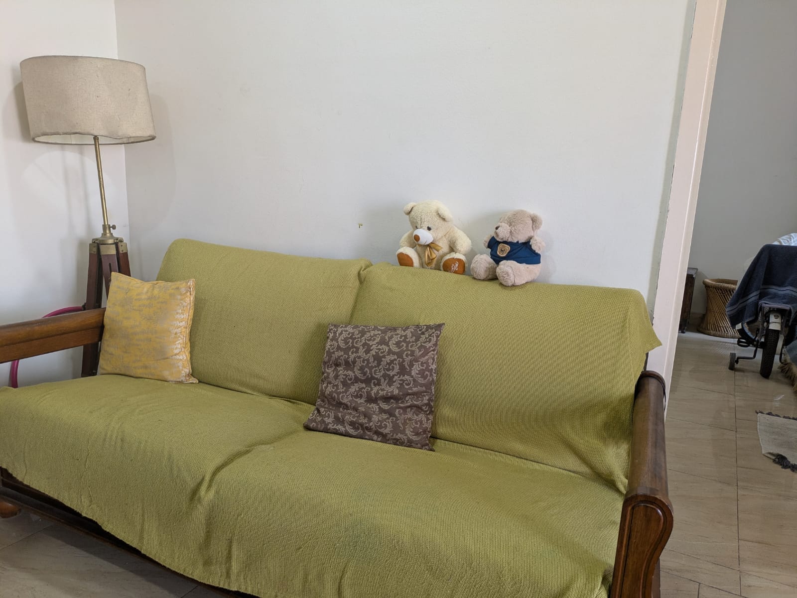 1st Avenue : 2 BHK Fully Furnished Flat For Rent in Gaur City  1, Noida Extension