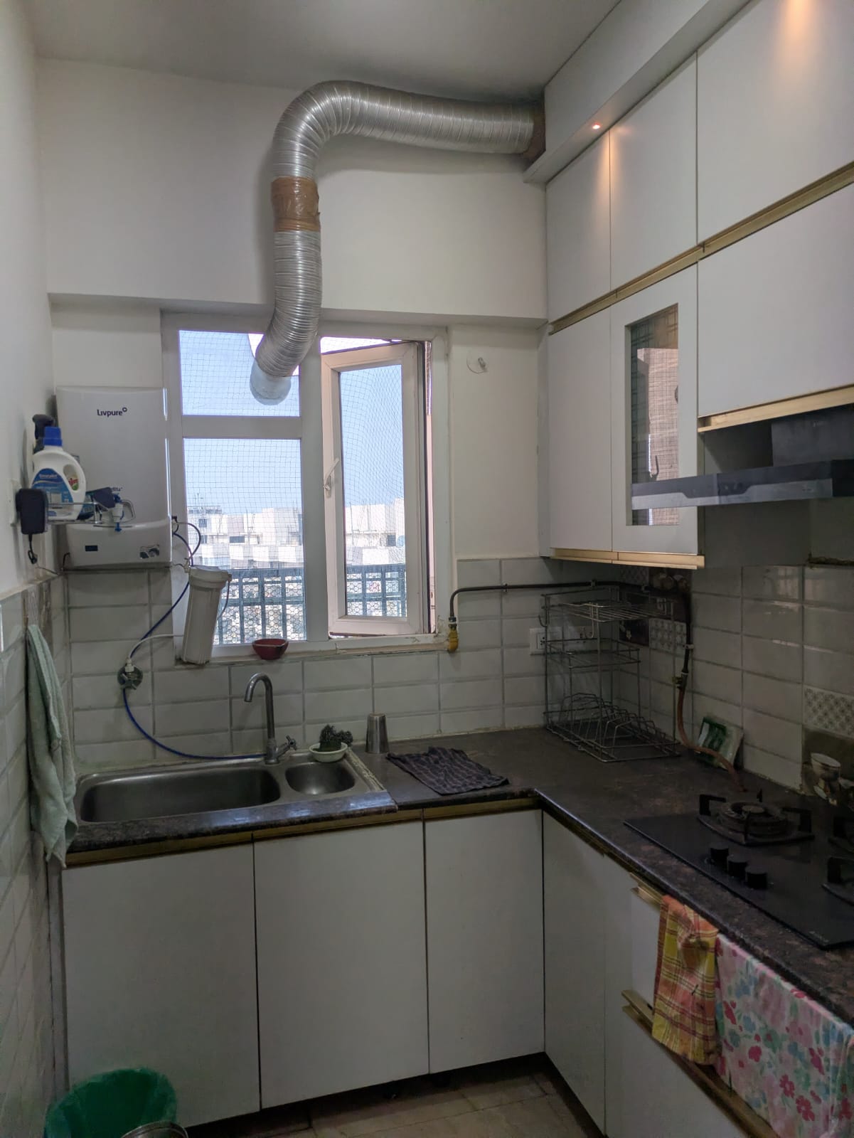 1st Avenue : 2 BHK Fully Furnished Flat For Rent in Gaur City  1, Noida Extension