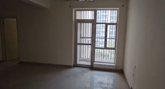 1st Avenue : 2BHK Semi Furnished Flat For Rent in Gaur City  1, Noida Extension