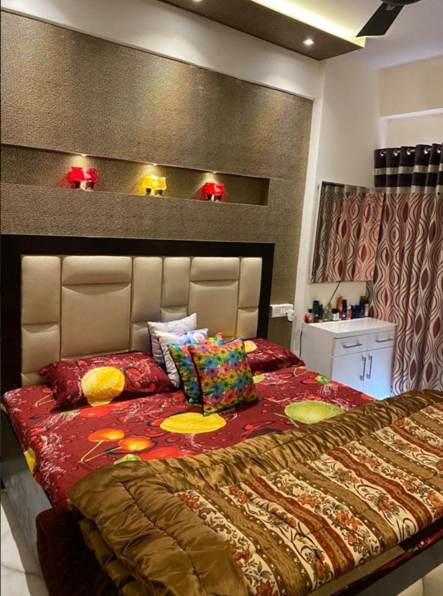 1st Avenue : 3 BHK Fully Furnished Flat For Rent in Gaur City  1, Noida Extension