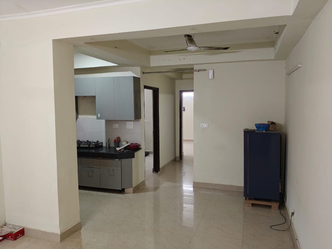 2 BHK Flat for rent in JKG Palm Court Gaur City 
