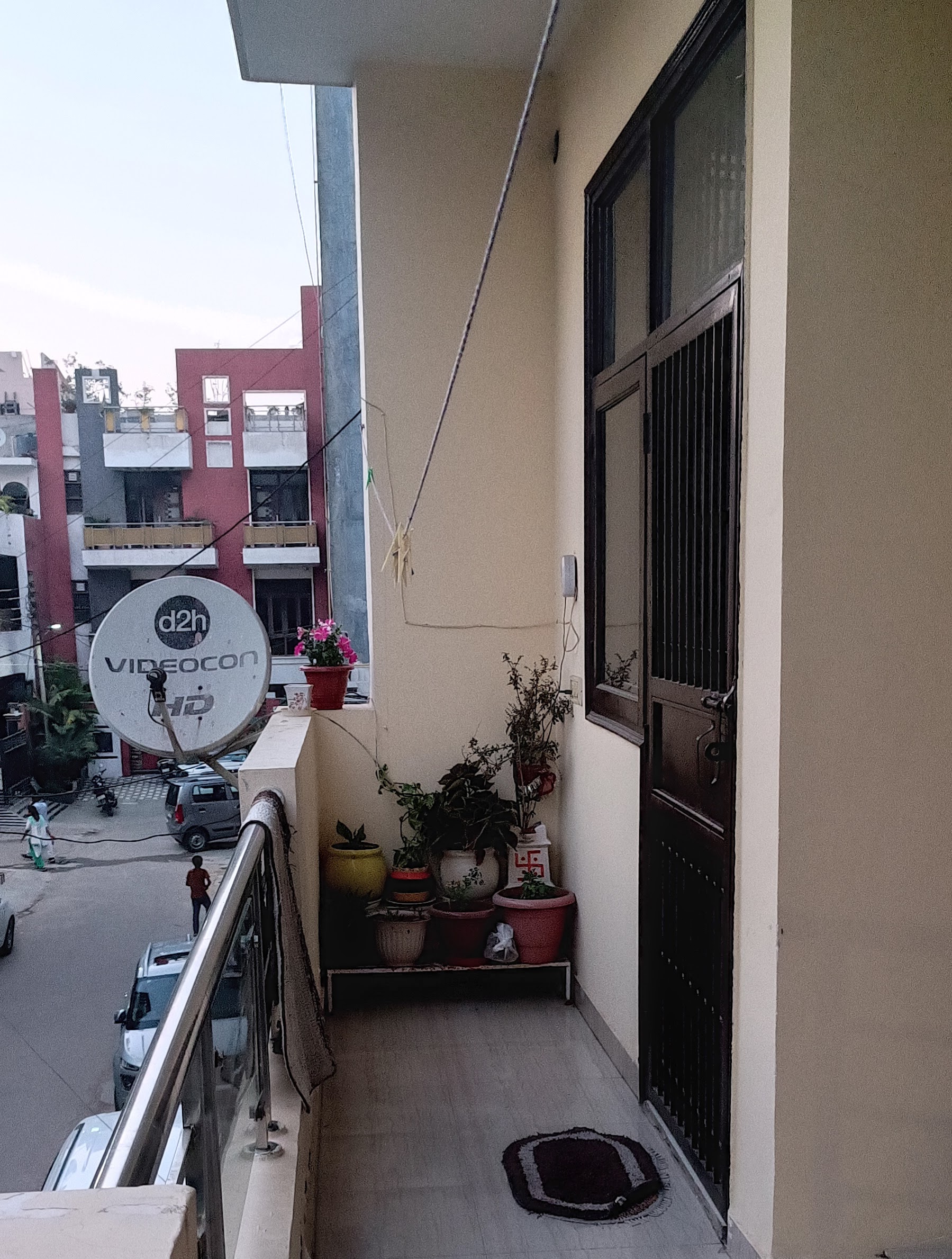2 BHK Semi Furnished Flat for sale in Sector 3, Vasundhara, Ghaziabad 