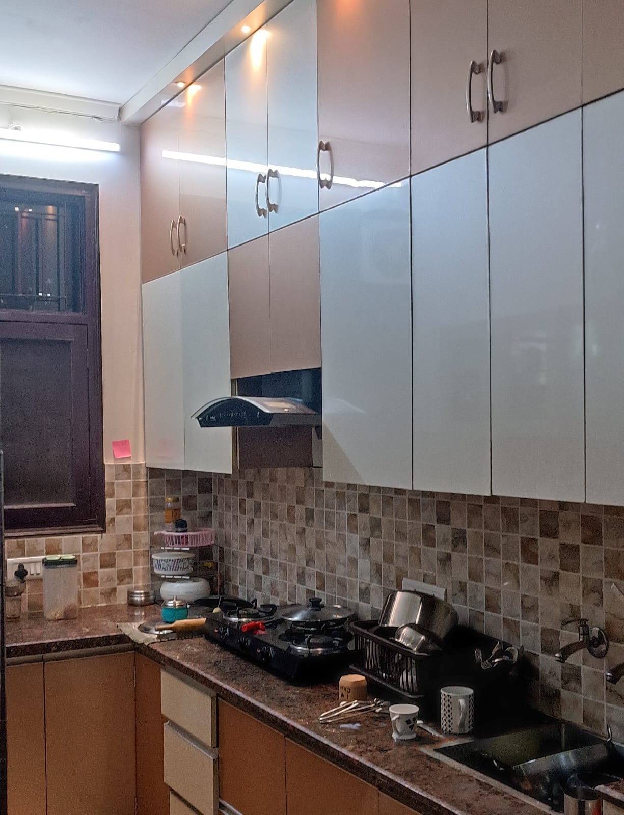 2 BHK Semi Furnished Flat for sale in Sector 3, Vasundhara, Ghaziabad