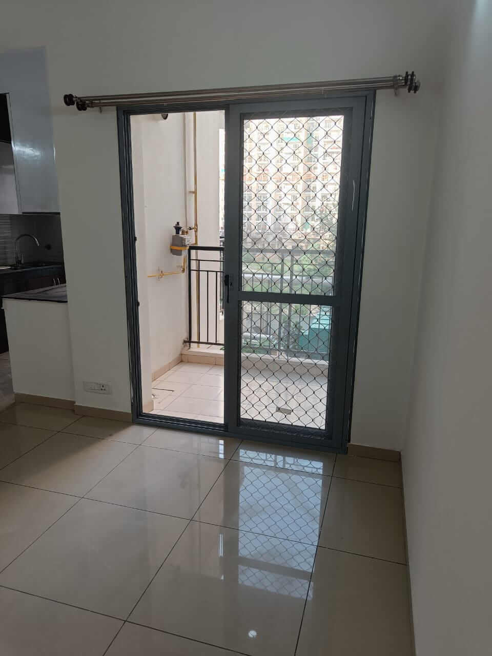 5th Avenue: 2 BHK Flat for sale in Gaur City 1, Noida Extension