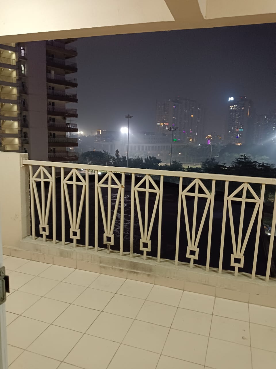7th Avenue : 2 BHK flats for sale in Gaur City Noida Extension