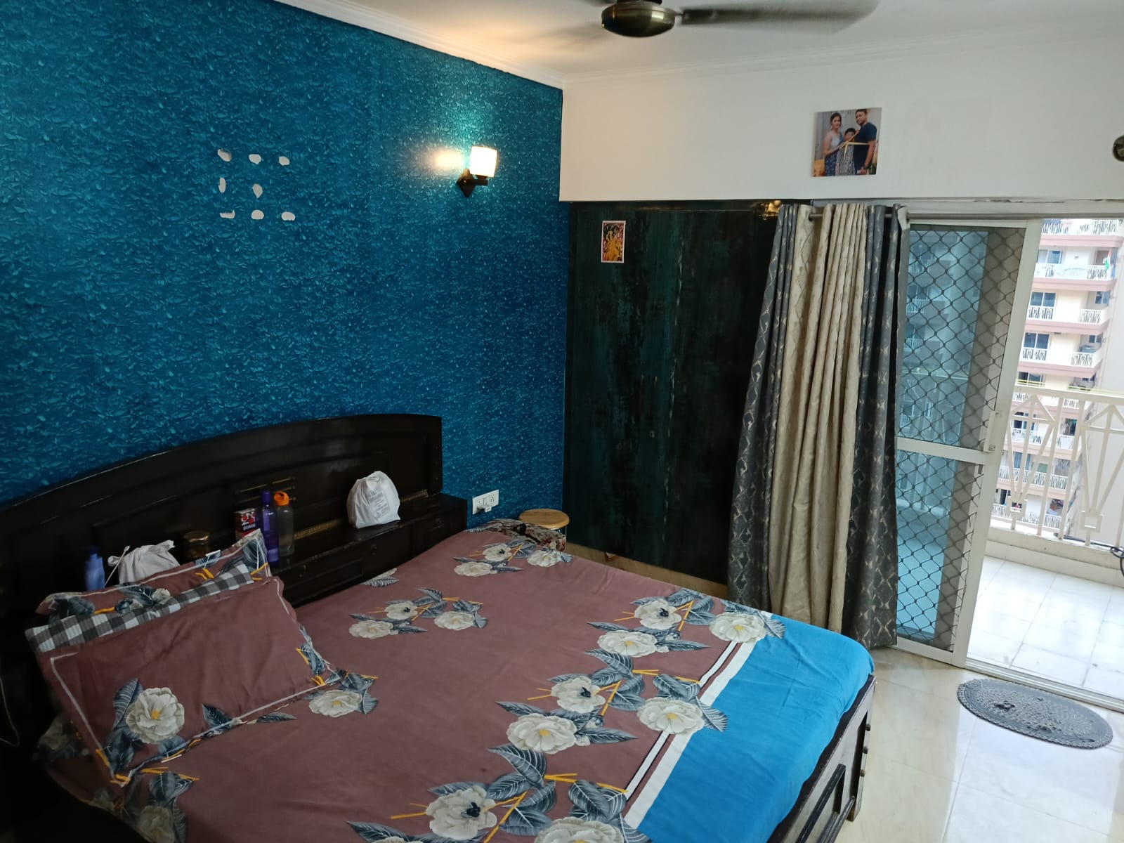 7th Avenue : 2BHK Semi Furnished Flat For Sell in Gaur City  1, Noida Extesion