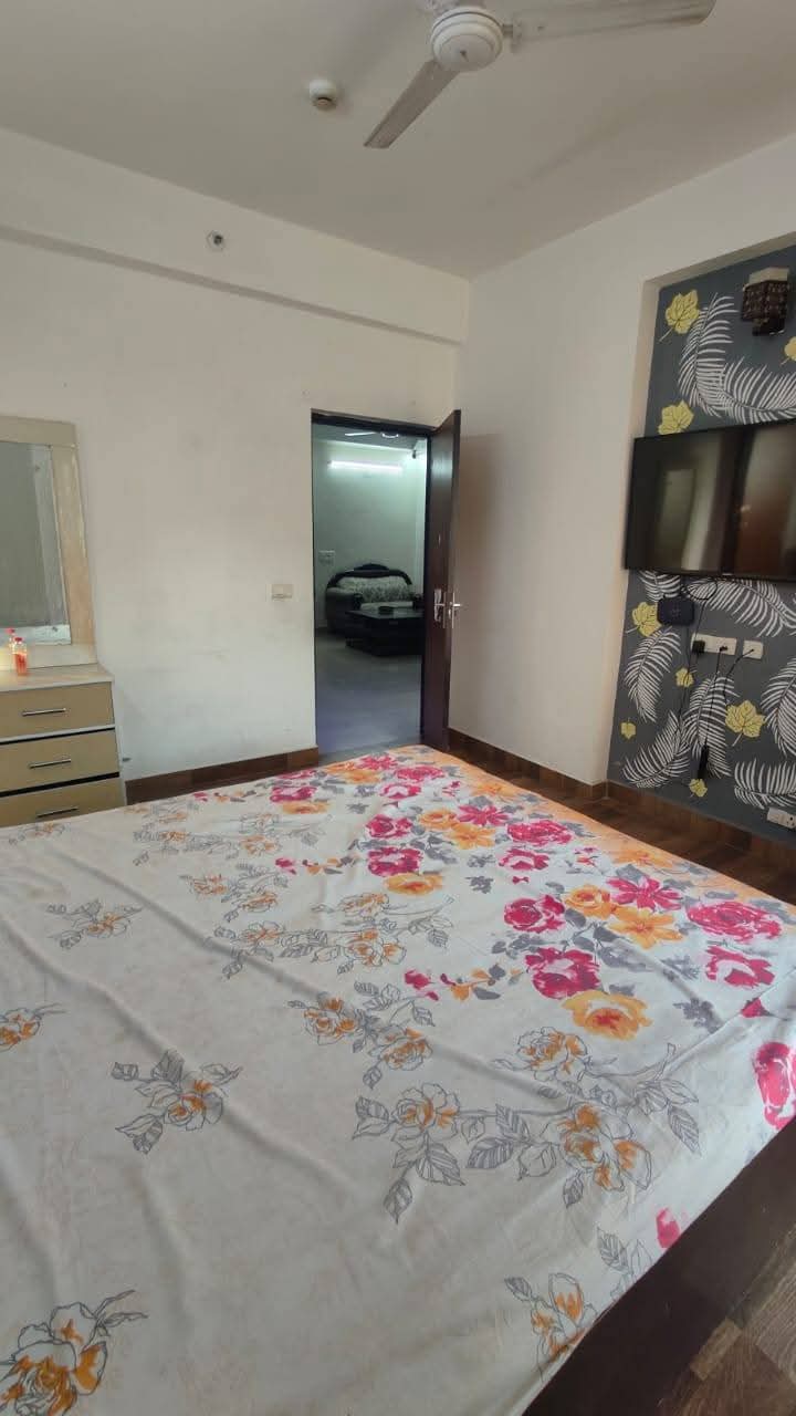 ACE CITY : 2 BHK Fully Furnished Flat for rent in Sector 1, Noida Extension