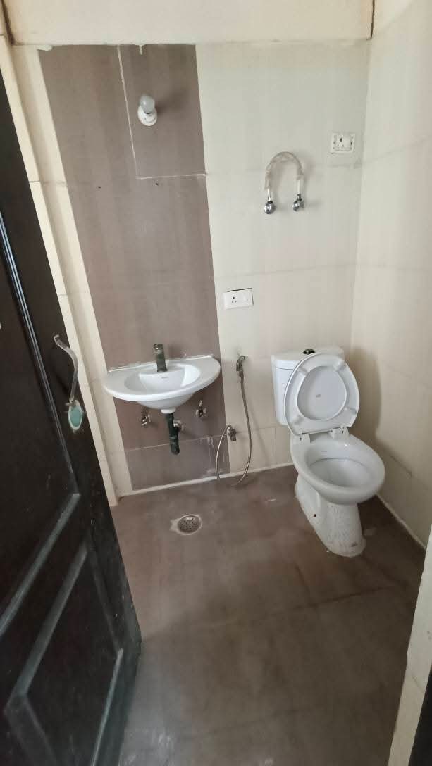 Aditya Urban Casa : 2 BHK Semi Furnished Flat for rent in Sector 78, Noida