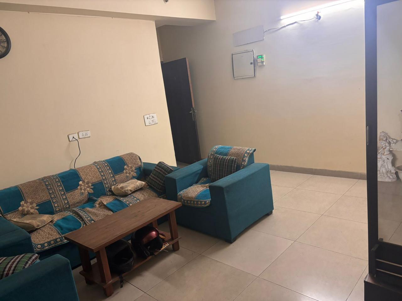 Ajnara Homes : 1BHK Fully Furnished Flat For Rent in Sector 16B, Noida Extension 