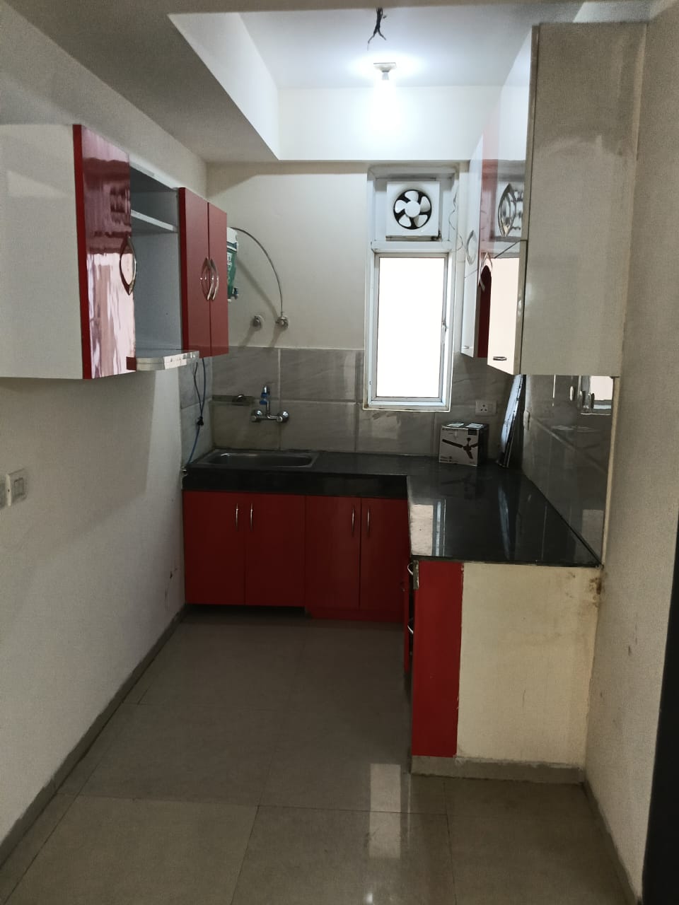 Ajnara Homes : 2BHK Semi Furnished Flat For Rent in Sector 16B, Noida Extension
