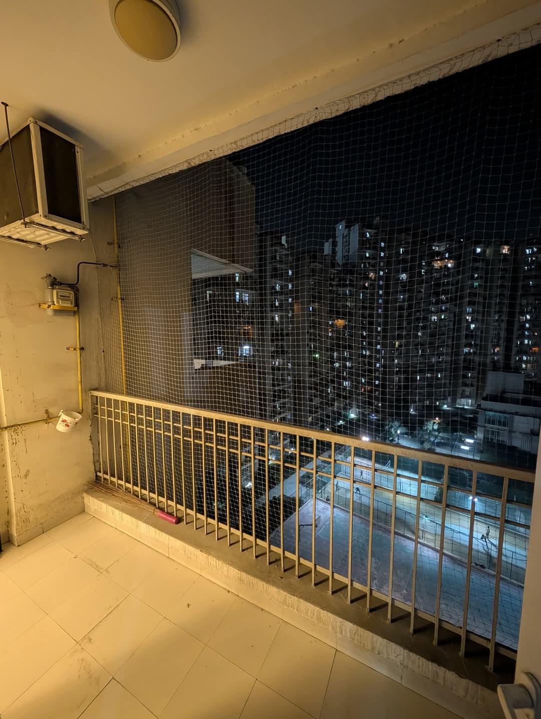 Ajnara Homes : 3 BHK Semi Furnished Flat for rent in Sector 16B, Noida Extension