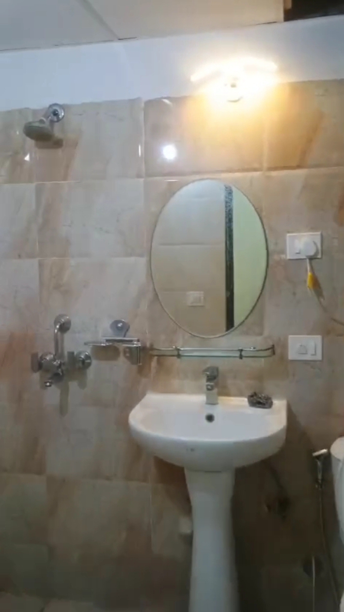 Ajnara Le Garden : 2BHK + Study Fully Furnished Flat For Rent in Sector 16B, Noida Extension