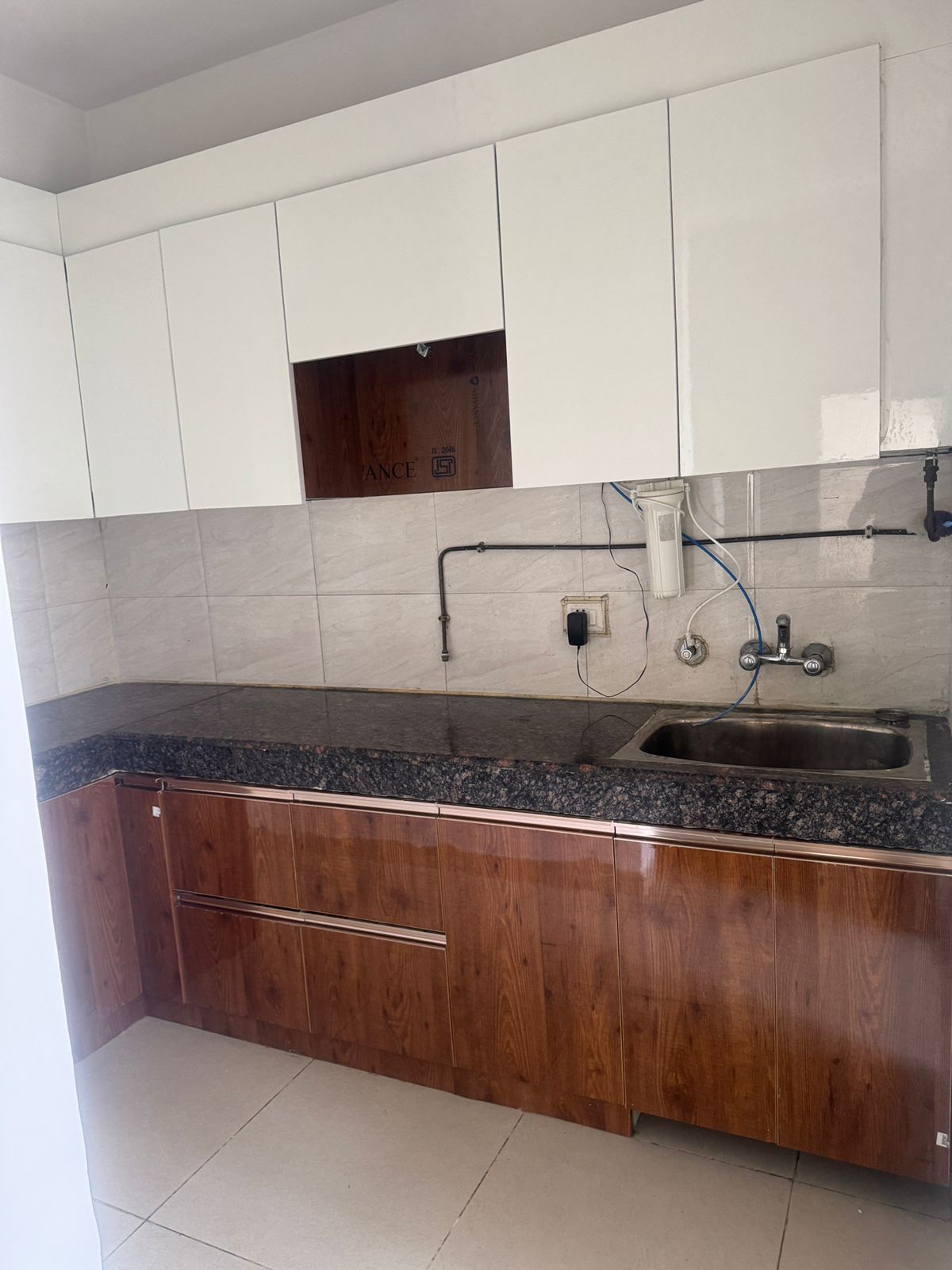 Ajnara Le Garden : 2BHK Semi Furnished Flat For Rent in Sector 16B, Noida Extension
