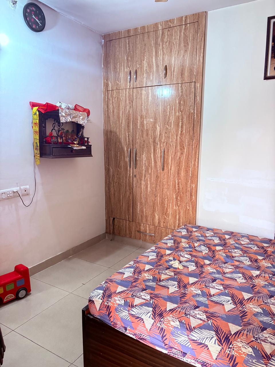 Ajnara Le Garden : 2BHK Semi Furnished Flat For Sell in Sector 16B, Noida Extension
