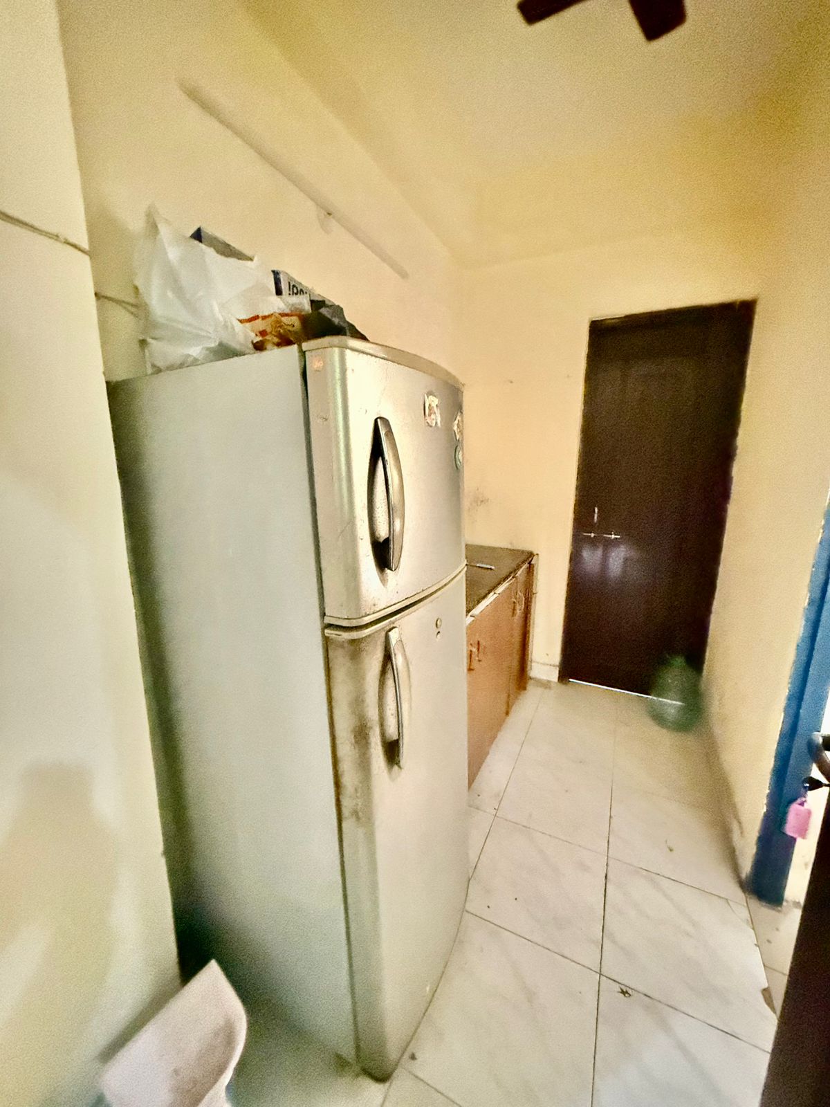 Amrapali Royal, Vaibhav Khand, Ghaziabad : 1BHK Fully Furnished Flat For Rent in Indirapuram, Ghaziabad