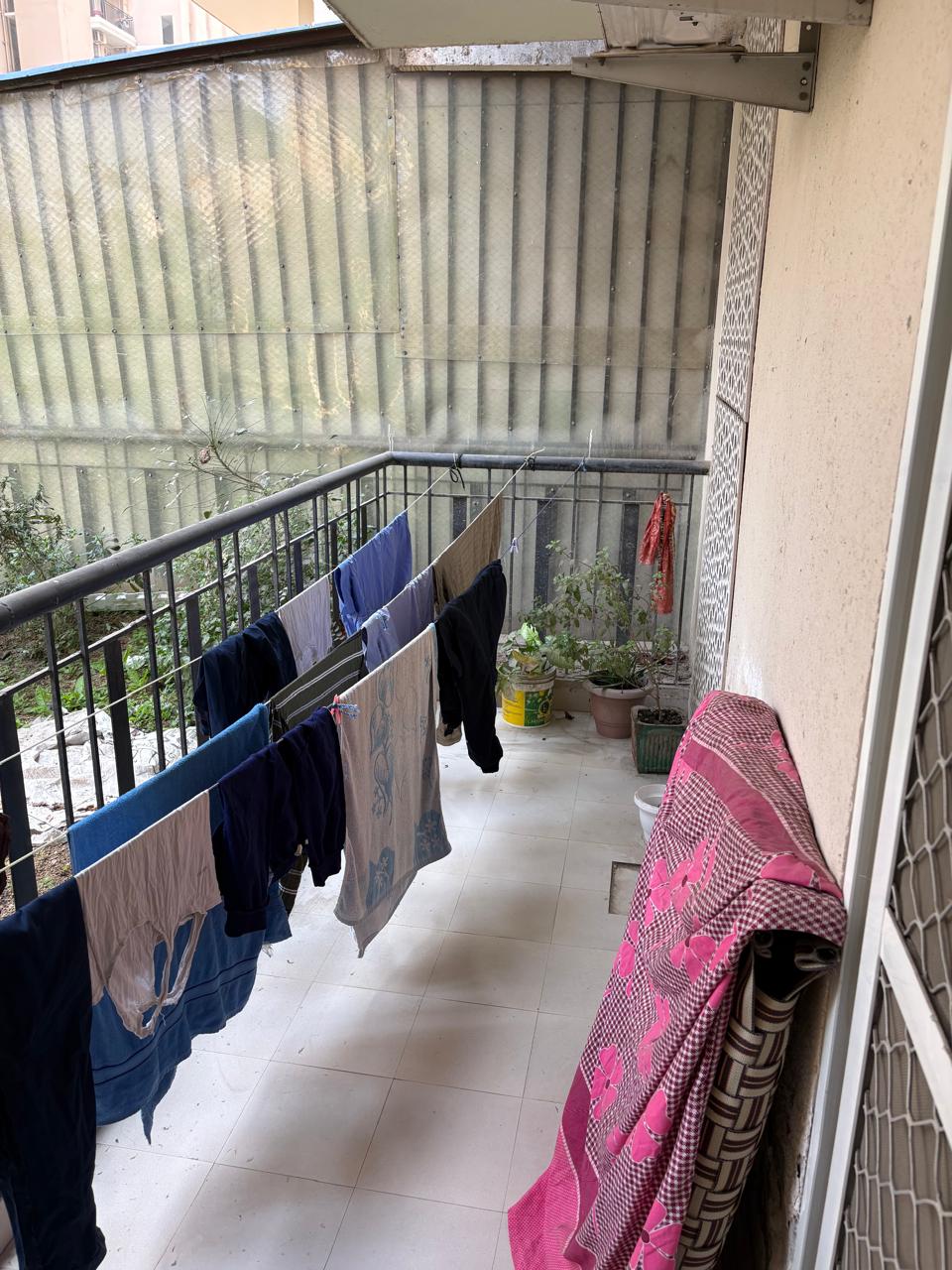 Amaatra Homes : 2 BHK Semi Furnished Flat For Sell in Sector 10, Noida Extension
