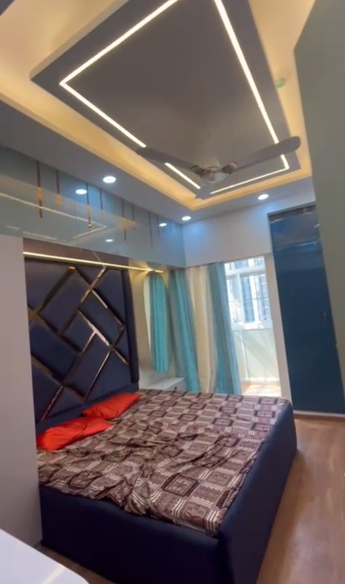 Amrapali Dream Valley : 2 BHK Fully Furnished Flat For Sell in TechZone 4, Noida Extension