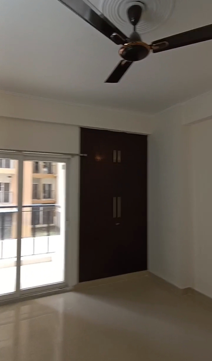 Amrapali Centurian Park : 3 BHK Semi Furnished Flat For Rent in TechZone 4, Noida Extension