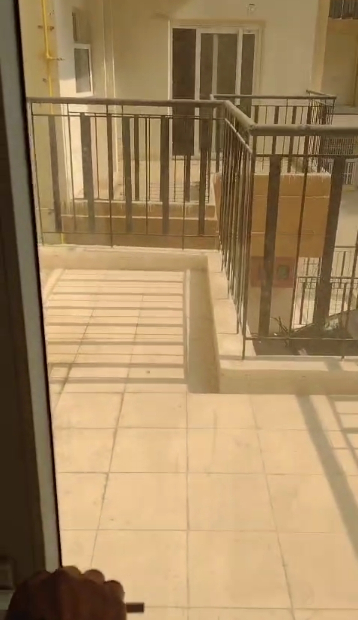 Amrapali Centurian Park : 2 BHK UnFurnished Flat For Sell in TechZone 4, Noida Extension