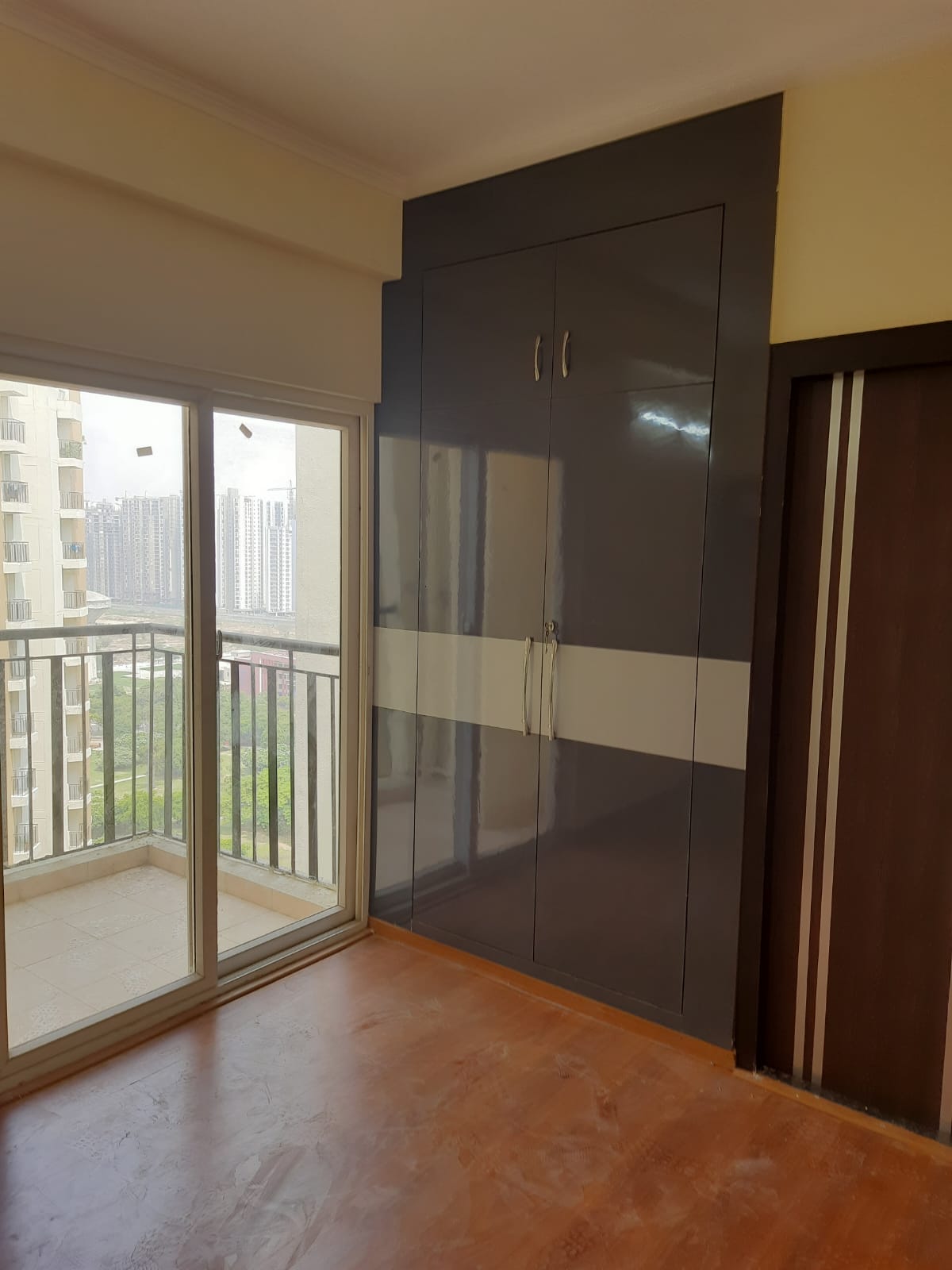 Centurian Park O2 Valley : 2BHK Semi Furnished Flat For Rent in TechZone 4, Noida Extension