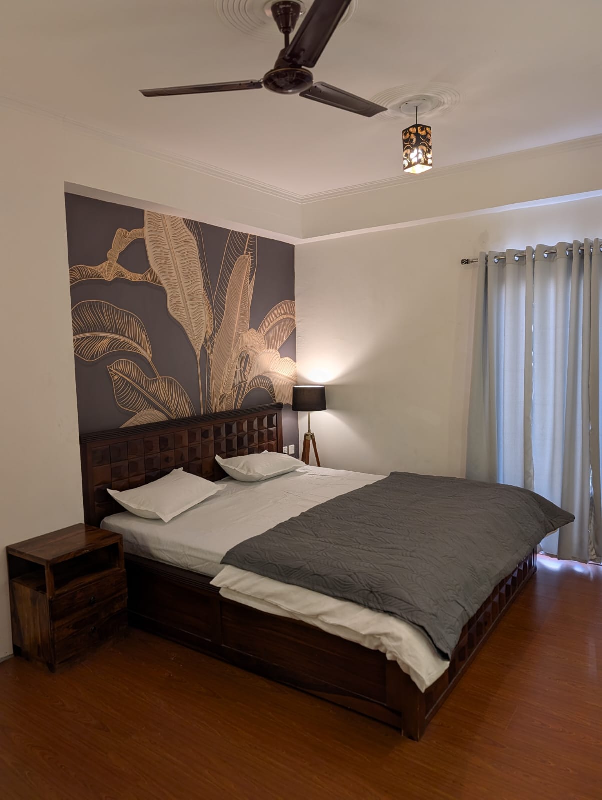 Amrapali Centurian Park : 3 BHK Fully Furnished Flat For Rent in TechZone 4, Noida Extension