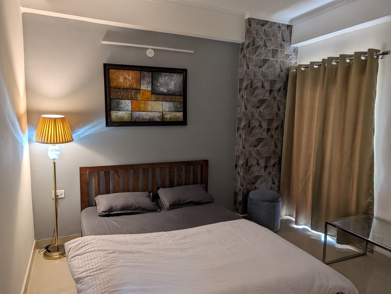 Amrapali Centurian Park : 3 BHK Fully Furnished Flat For Rent in TechZone 4, Noida Extension