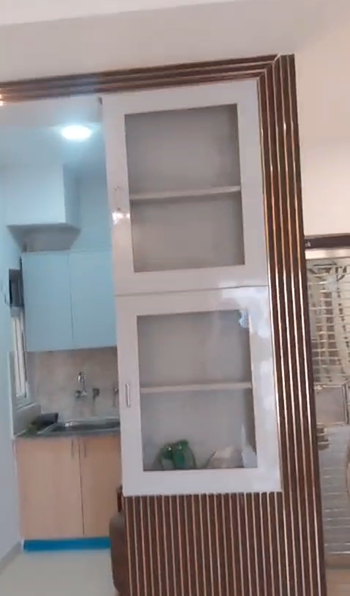 Amrapali Dream Valley : 3 BHK Semi Furnished Flat For Rent in TechZone 4, Noida Extension