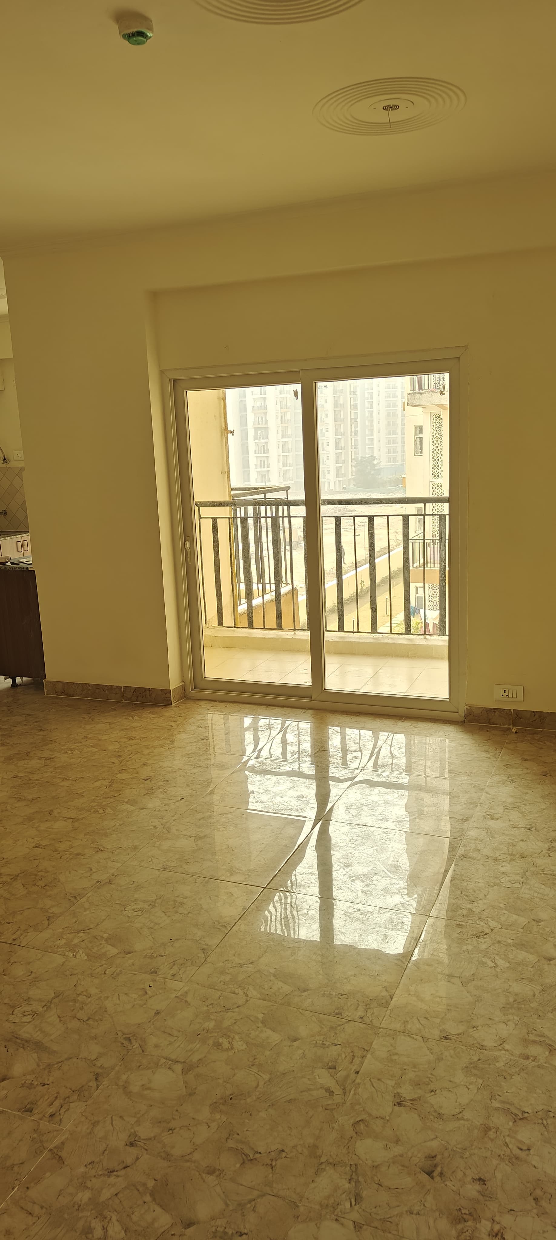 Amrapali Centurian Park : 3 BHK Semi Furnished Flat For Sell in TechZone 4, Noida Extension