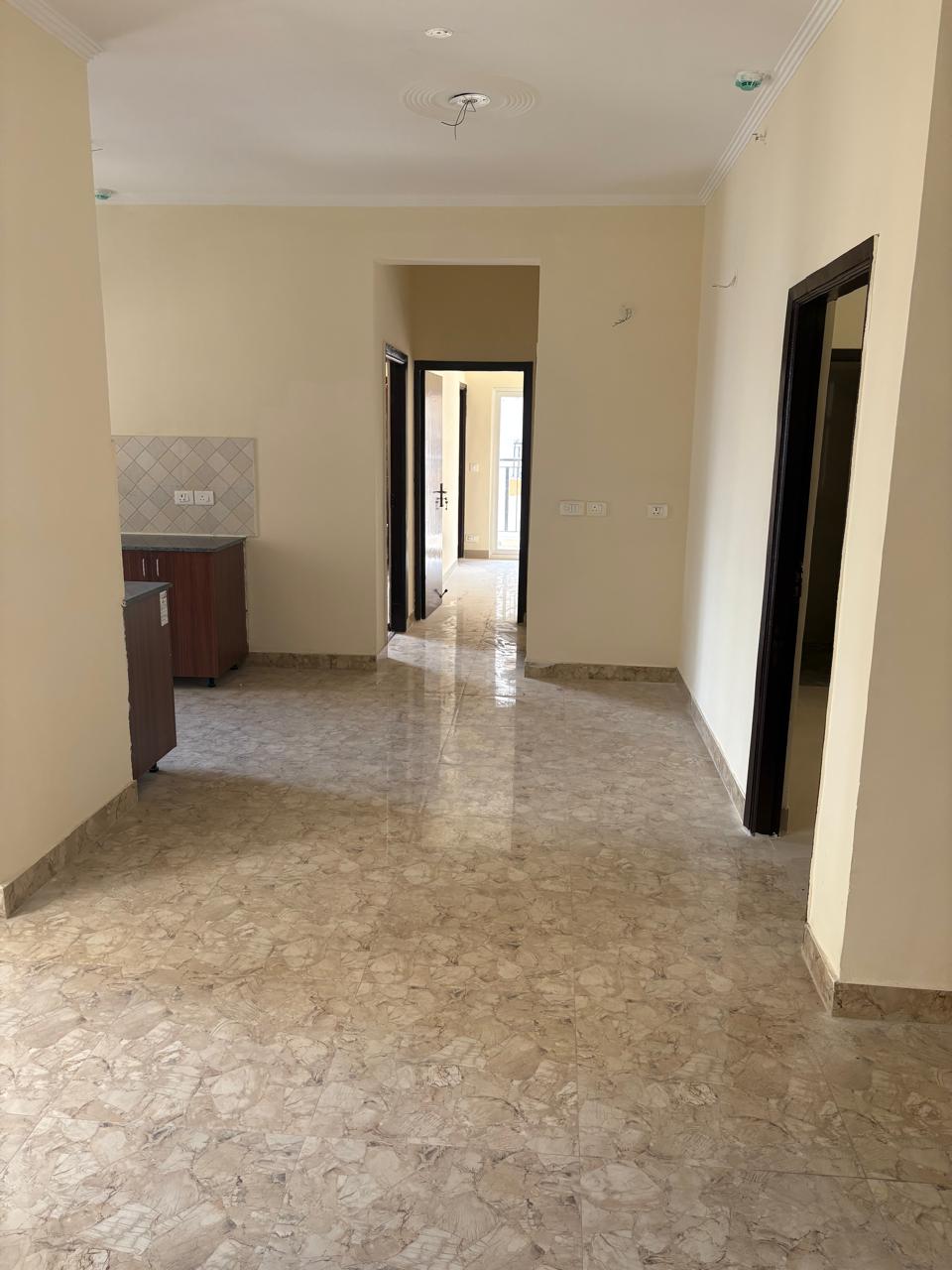 Amrapali Centurian Park : 3 BHK UnFurnished Flat For Sell in TechZone 4, Noida Extension